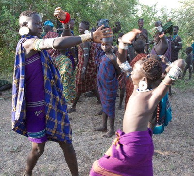 Practicing for a 'bracelet fight' (ula)